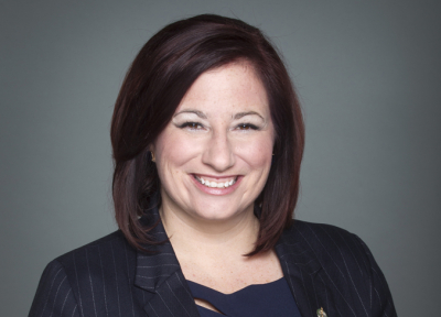 Stubbs questions federal project approvals, Lacombe Research Centre closure in Parliament